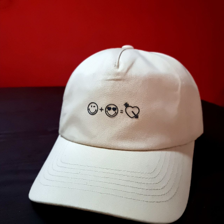 کلاه بیسبالی نقابدار